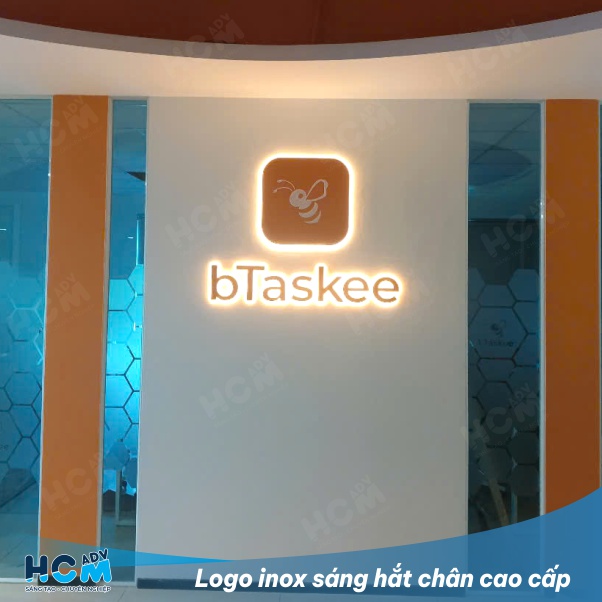 Thi công logo inox sáng chân cho văn phòng làm việc Thi công logo inox sáng chân cho văn phòng làm việc Tại Quận 1