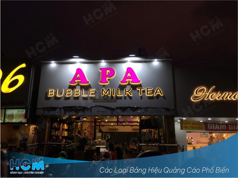 Bảng hiệu alu kết hợp chữ nổi mica và đèn LED cửa hàng Trà Sữa tại TP.HCM