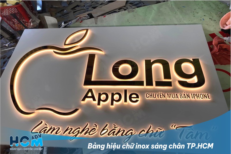 Thi công lắp đặt bảng hiệu chữ inox sáng chân tại TP.HCM