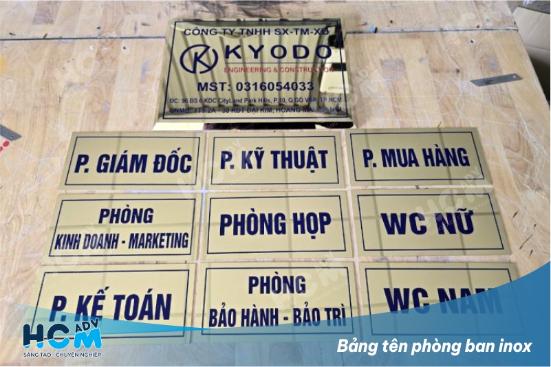 Gia công bảng tên phòng ban inox mạ vàng