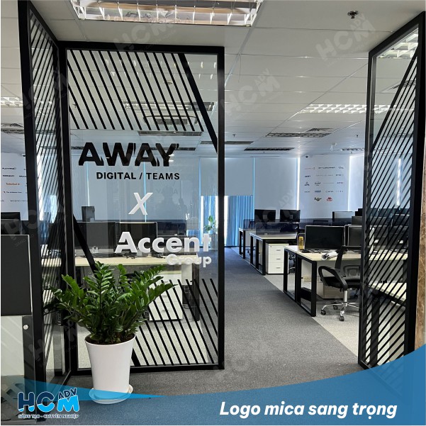 Logo mica CNC cho văn phòng làm việc chuyên nghiệp Logo mica CNC cho văn phòng làm việc chuyên nghiệp