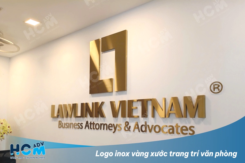 trang trí Logo inox 304 giúp văn phòng công ty làm việc chuyên nghiệp
