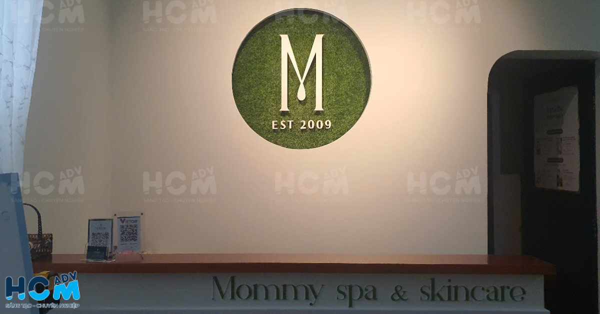 Bảng hiệu inox bạc xước spa hcm – Tôn vinh vẻ đẹp và sự tinh tế