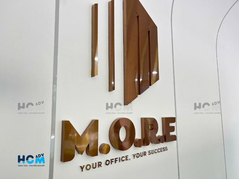 Mẫu bảng hiệu chữ inox đẹp cho showroom