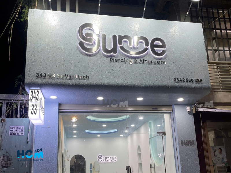 Mẫu bảng hiệu chữ inox đẹp cho showroom