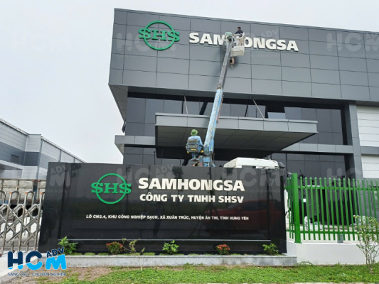Mẫu bảng hiệu chữ inox đẹp cho showroom