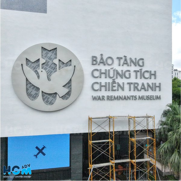 Thi công logo toà nhà đường kính 5m cho BẢO TÀNG CHỨNG TÍCH CHIẾN TRANH Thi công logo toà nhà đường kính 5m cho BẢO TÀNG CHỨNG TÍCH CHIẾN TRANH